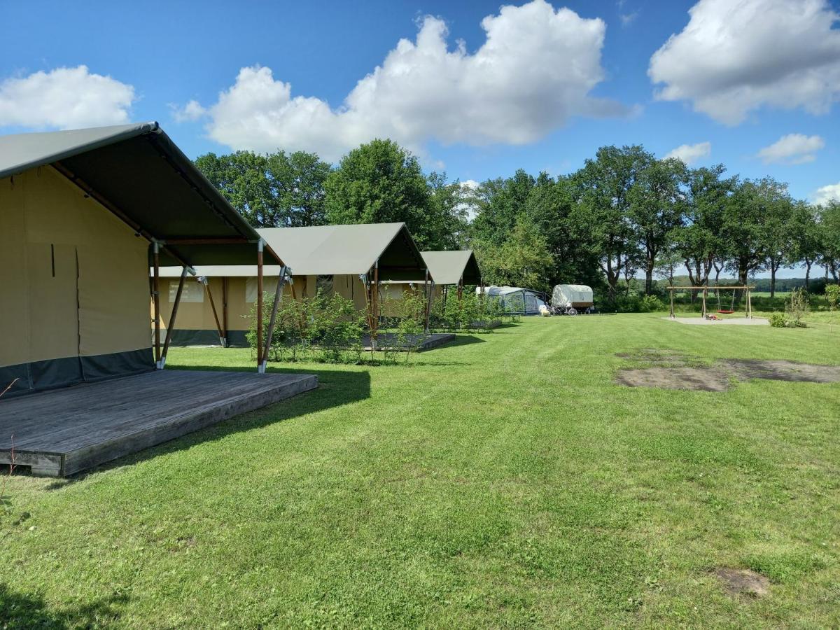 Comfort Safaritent 6 Pers En Mini Camping Zwiggelte Bagian luar foto