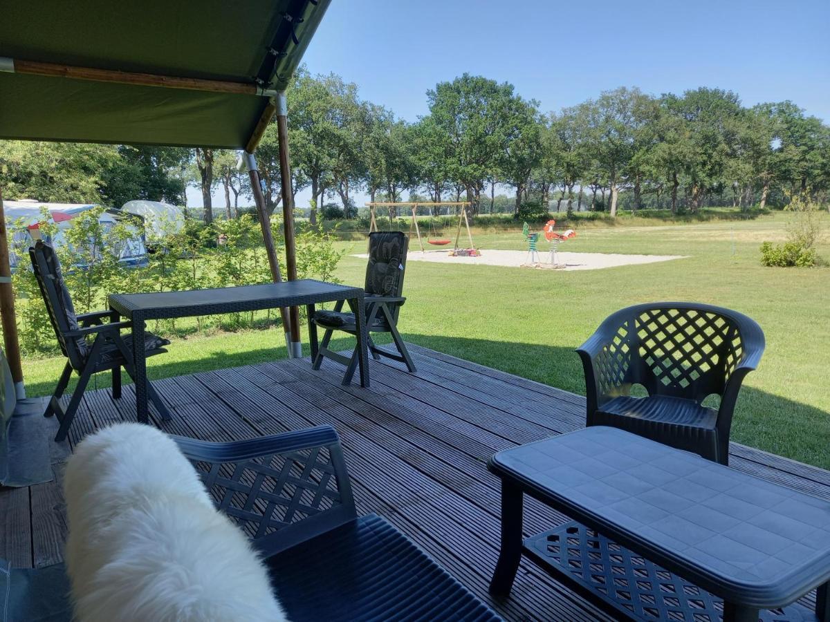 Comfort Safaritent 6 Pers En Mini Camping Zwiggelte Bagian luar foto